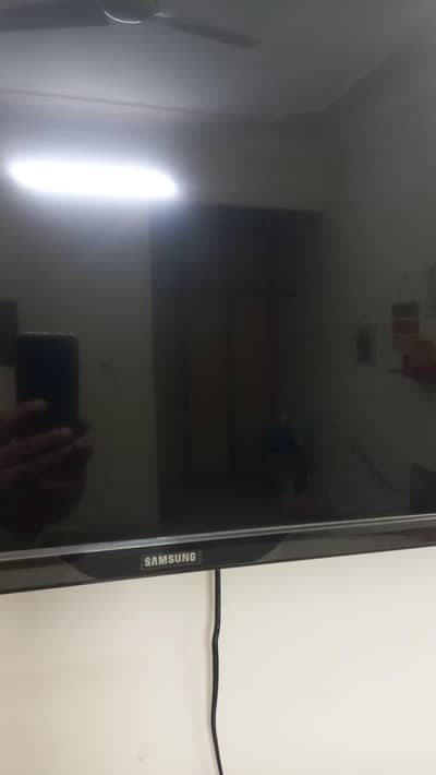 new samsung LED TV for sale price negotiable