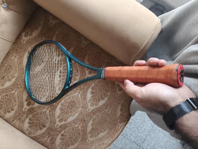 Original Wilson Blade 98 (V9) Tennis Racket