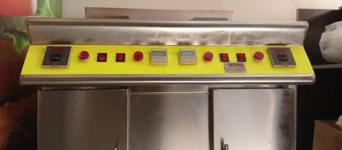 Kitchen studio Automatic 32 litter 16+16 Fryer+ sizzling.