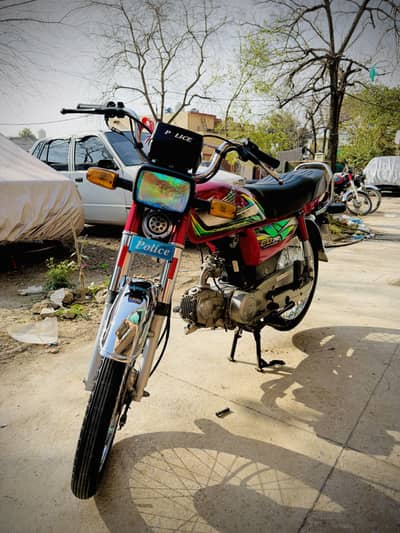 HONDA  CD70cc Just like a new bike