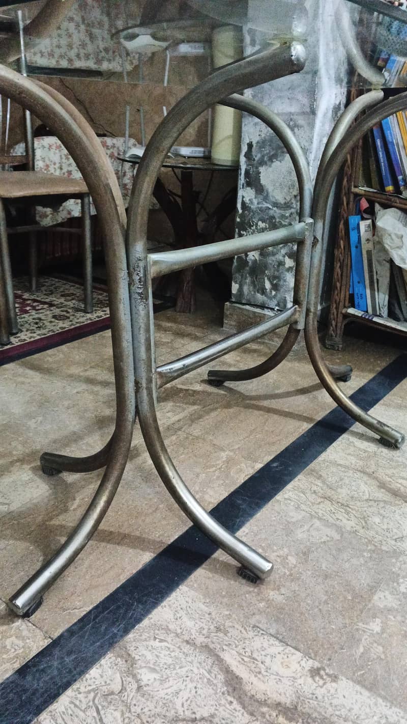 GLASS DINING TABLE 1