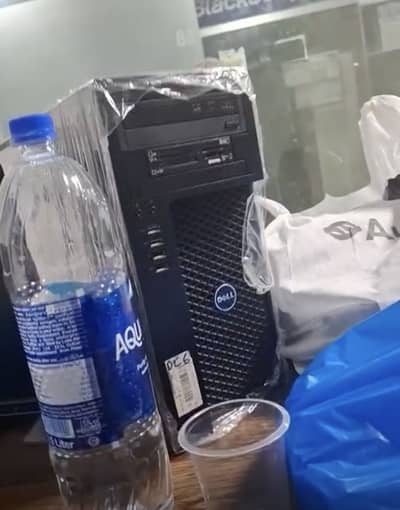 Workstation 128Gb + 8Gb Ram