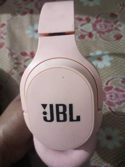 jbl Bluetooth headphones