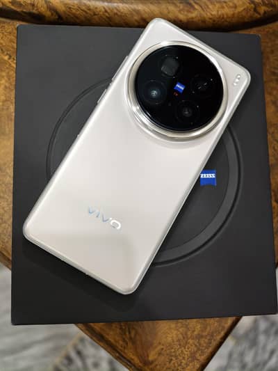 vivo x200 pro 10/10 condition 16gb 512gb