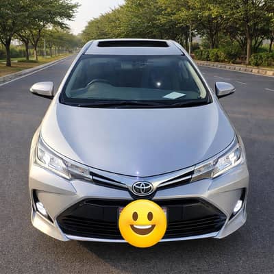 Toyota Altis Grande X 1.8 CVT Black Interior