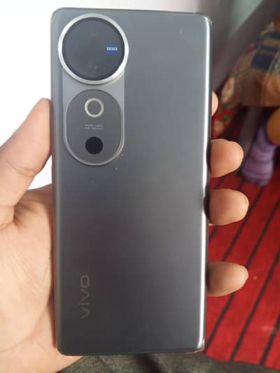 vivo v40 Exchange possible only mobile and original charger Box NHi He