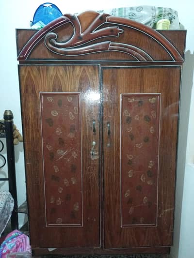used wardrobe heavy weight wooden almari 03072303741 Whatsapp nmb