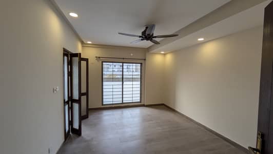 West Open 4 Bed DD Flat For Rent Askari 6 G+13 Building 3000 Square Feet