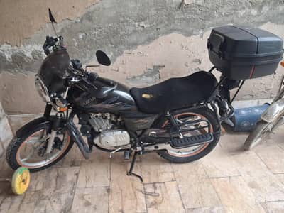 Suzuki gs 150 se