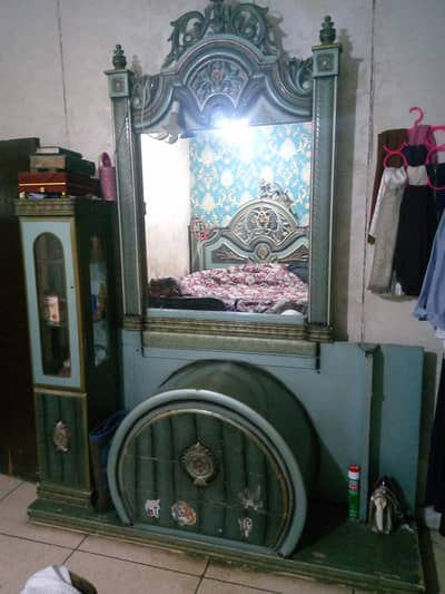 Dressing Table with Drawers