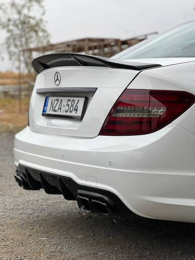 Mercedes Benz duck spoiler