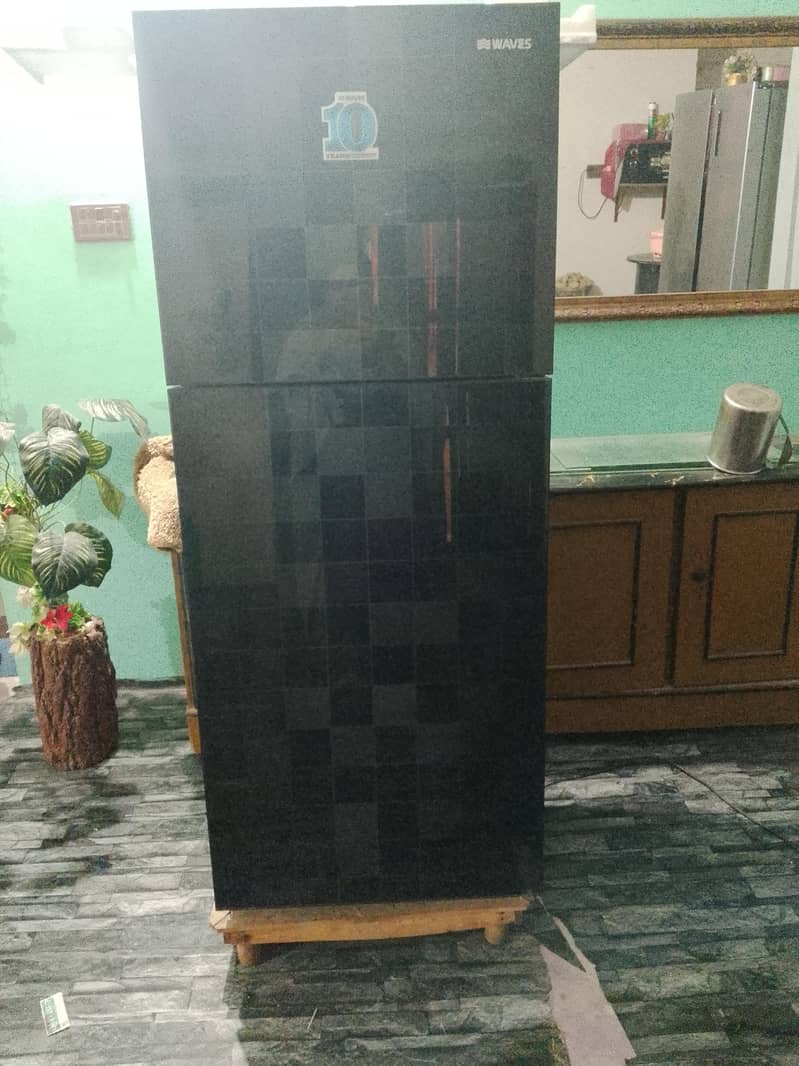 waves refrigerator 0