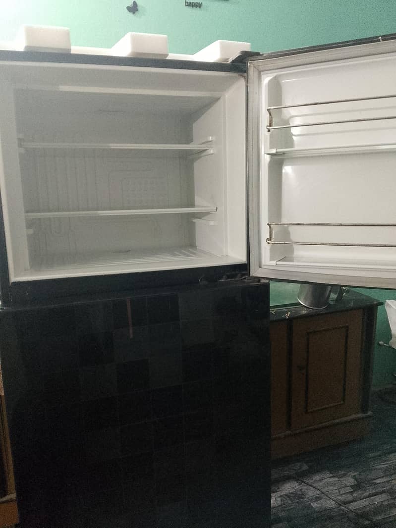 waves refrigerator 1