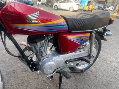 Honda 125cc model 2011 onley WhatsApp 03=09=30=99=101