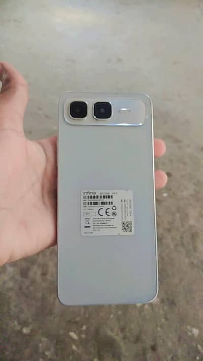 I'm selling my infinix smart 10 plus