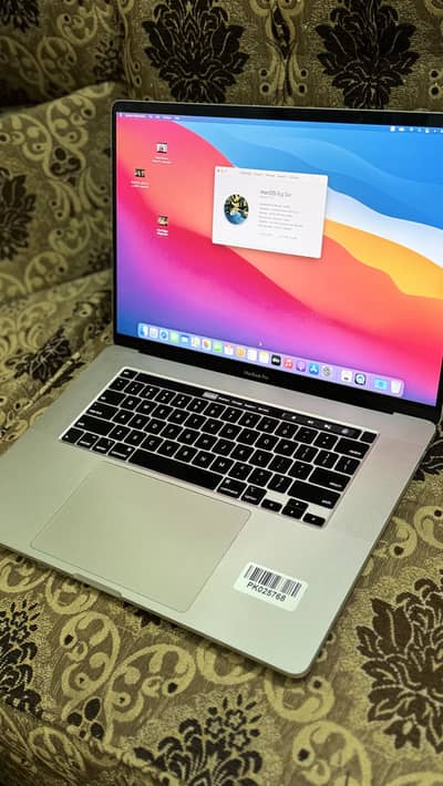 Apple MacBook Pro 2019 model core i7 16/512 16 inch