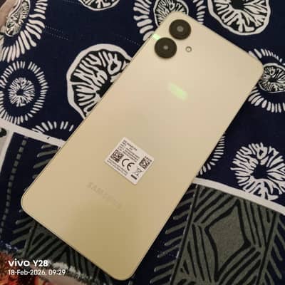 urgent sale with box without charger