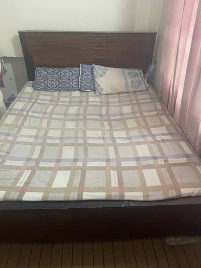 Queen size bed with mattress for sale