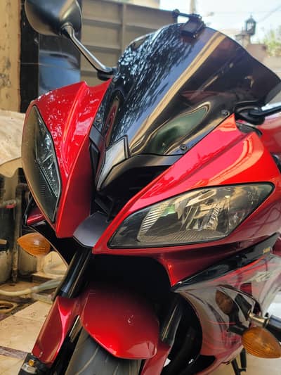 YAMAHA R6- SKULL EDITION