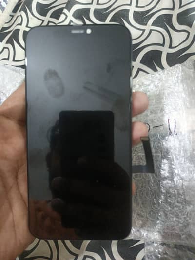 iphone 11 panel available