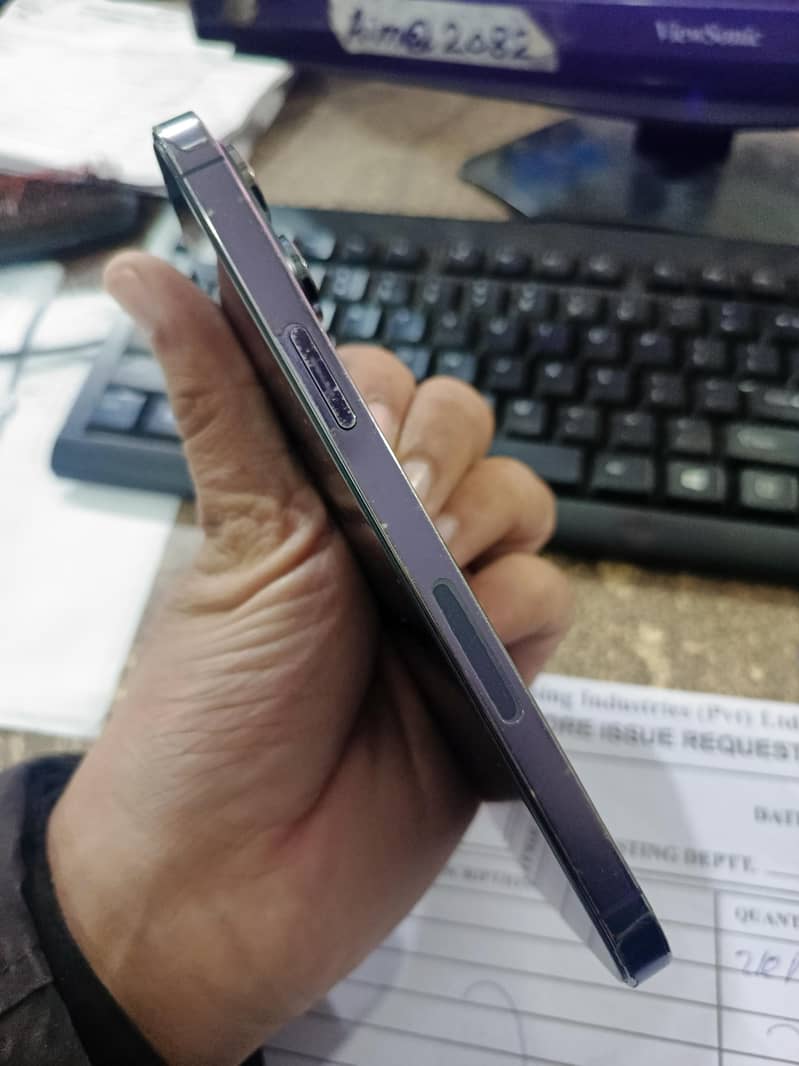 iphone 14 Pro Max 4