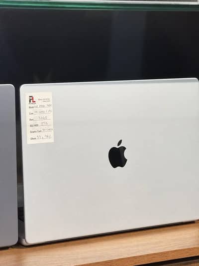 MacBook Pro 16-inch (2021) | M1 Max | 16GB/32GB RAM | 512GB/1TB SSD