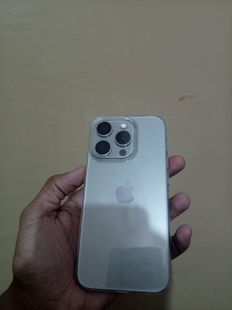 iphone 15 pro 2