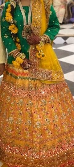 mhndi dress