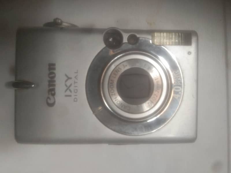 digital camera 7