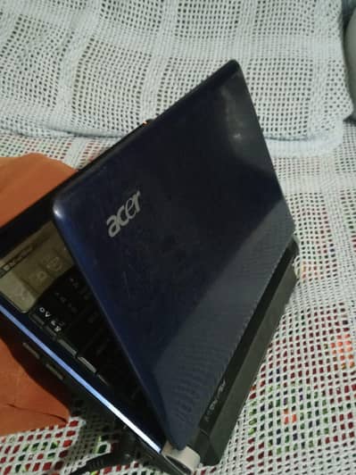 Acer Aspire Laptop Intel Atom CPU 2GB Ram