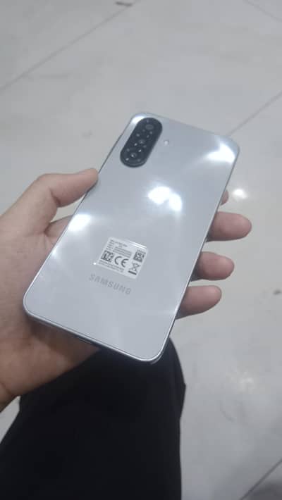 Samsung A17 8/256 one months used only