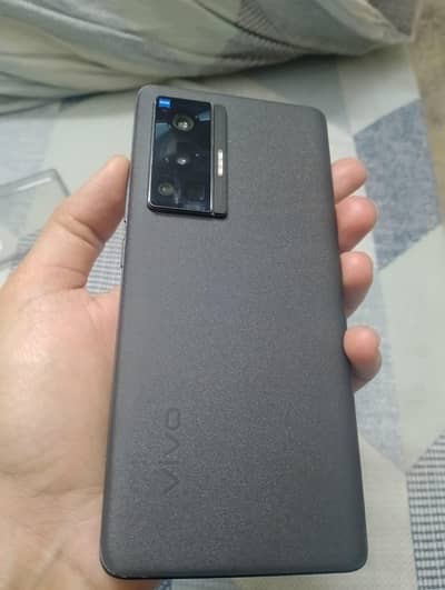 vivo x70 pro dual sim 12/256gb with box n charger