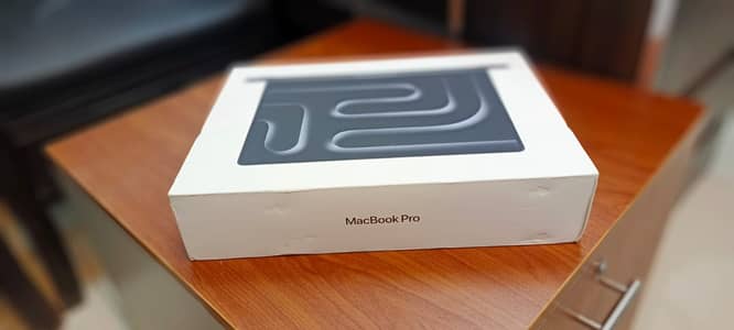 MacBook Pro 14" M4 (2024) – 16GB RAM, 1TB SSD – Box Pack with Warranty