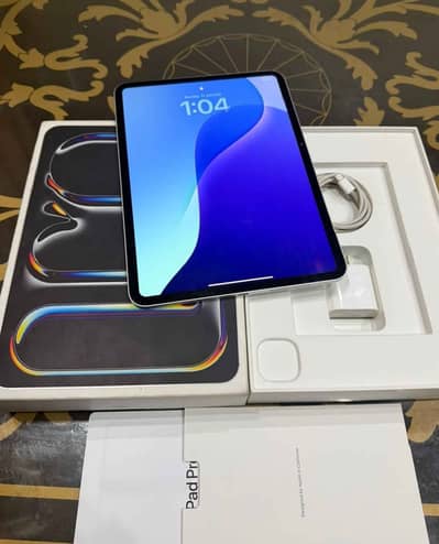 Ipad pro M4 Complete box 512gb contact WhatsApp 0325,67,35,466