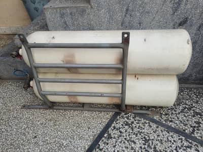 2 Genuine CNG gas cylinders removed from suzuki liana