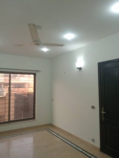 10marla 3beds DD TV lounge kitchen attached baths neat clean ground portion for rent in G 13 1 islamabad