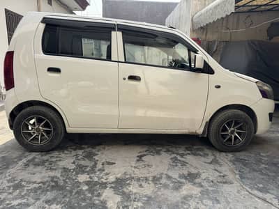 Suzuki wagon r vxr bumper to bumper genuine scratch less condition