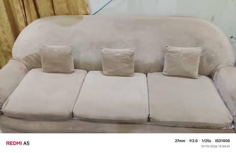Sofa set 6 seater with sofas covers and cushions.