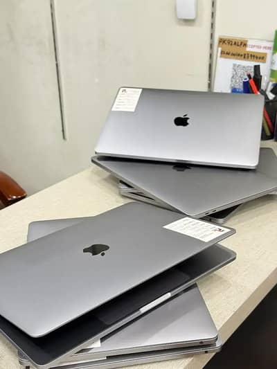 macbook pro | pro 2019 | 15 inch | 32GB/512GB | core i9