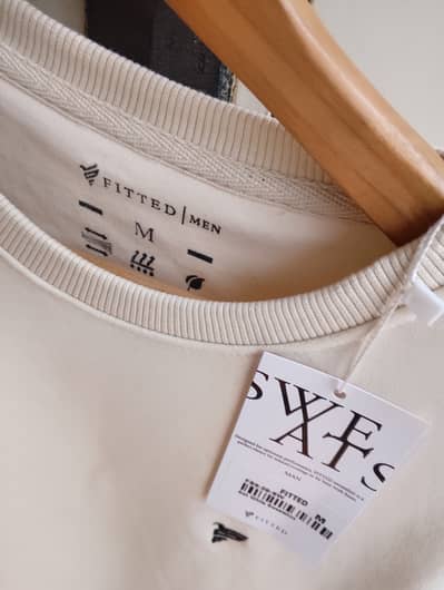 Sweatshirt Size Medium Off White