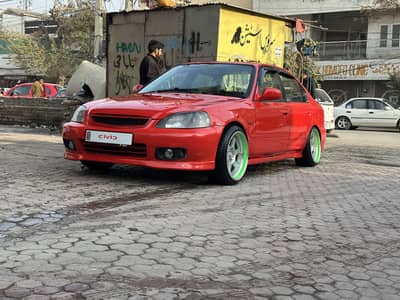 Honda civic oriel 2000