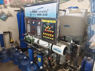 Water Plant with All sizes water bottlea