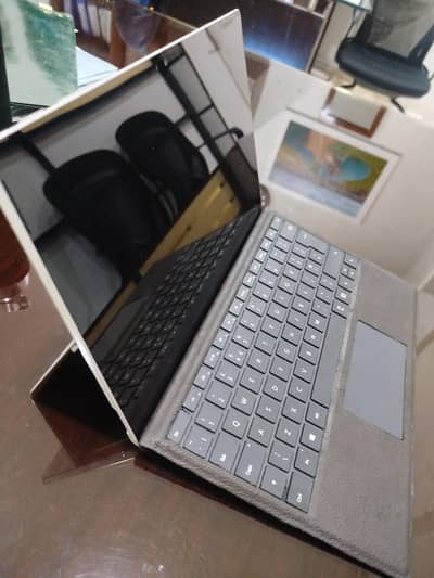 Microsoft Surface Pro 4, i5 6th Gen, 3 in 1 Tablet+Laptop
