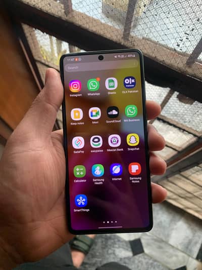 Samsung galaxy a71 8 , 128 for Sale Urgent, with charger