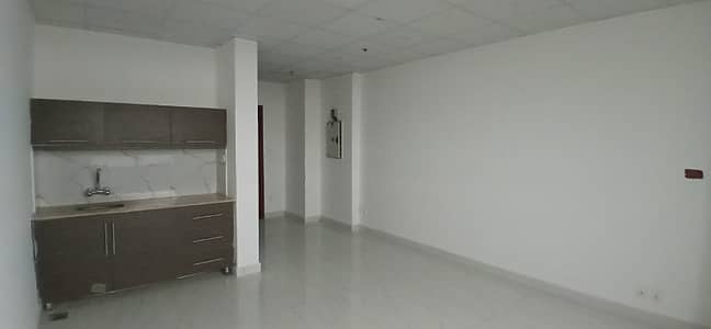 Brand New Office 250 SQ Premier Destination Gulberg Iii Available For Rent!