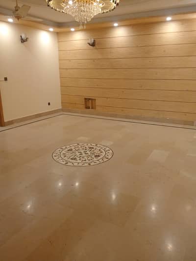 14marla 3beds DD TV lounge kitchen attached baths neat clean ground portion for rent in G 13 1 islamabad