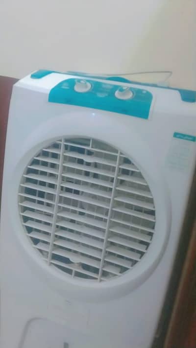 Little Used Boss Branded Inverter Cooler For Sale