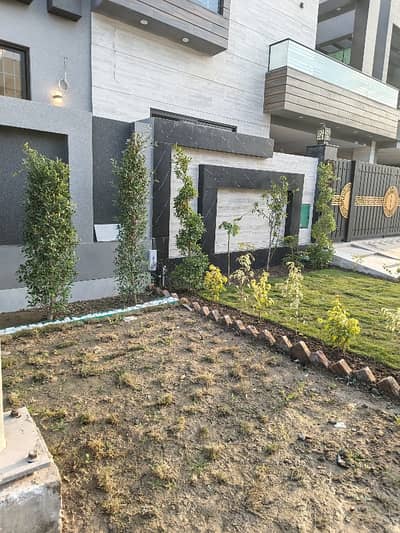 M2 A Block  Lake City Residential Plot For sale Sized 10 Marla