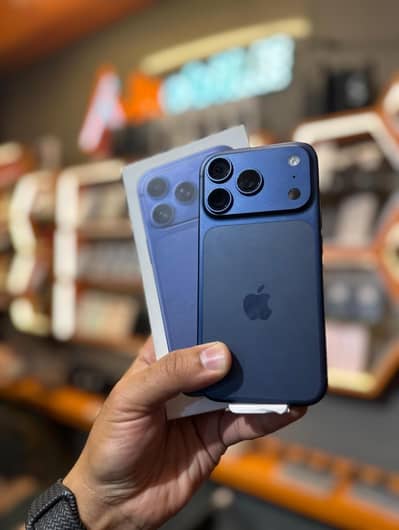 Apple iPhone17Pro Physical Sim 256GB Factory Unlocked 100% Health Box