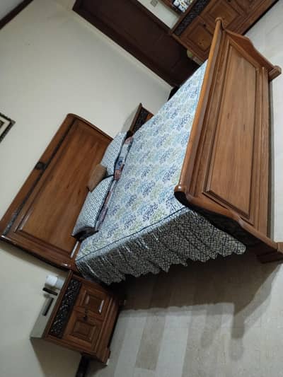 wooden bedset